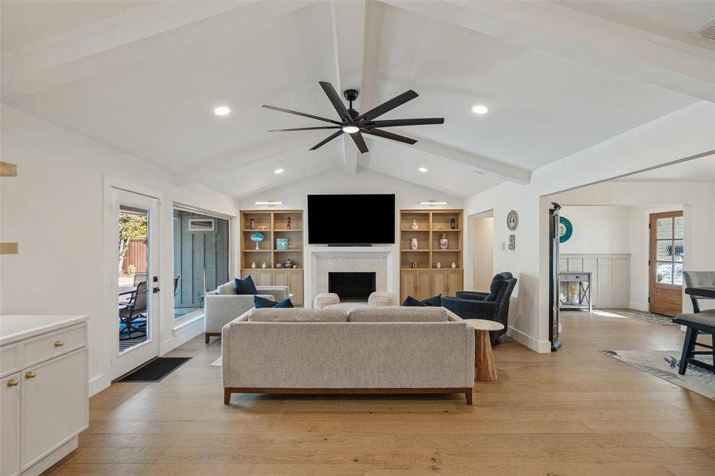 5009 Harvest Hill Road, Dallas, TX 75244