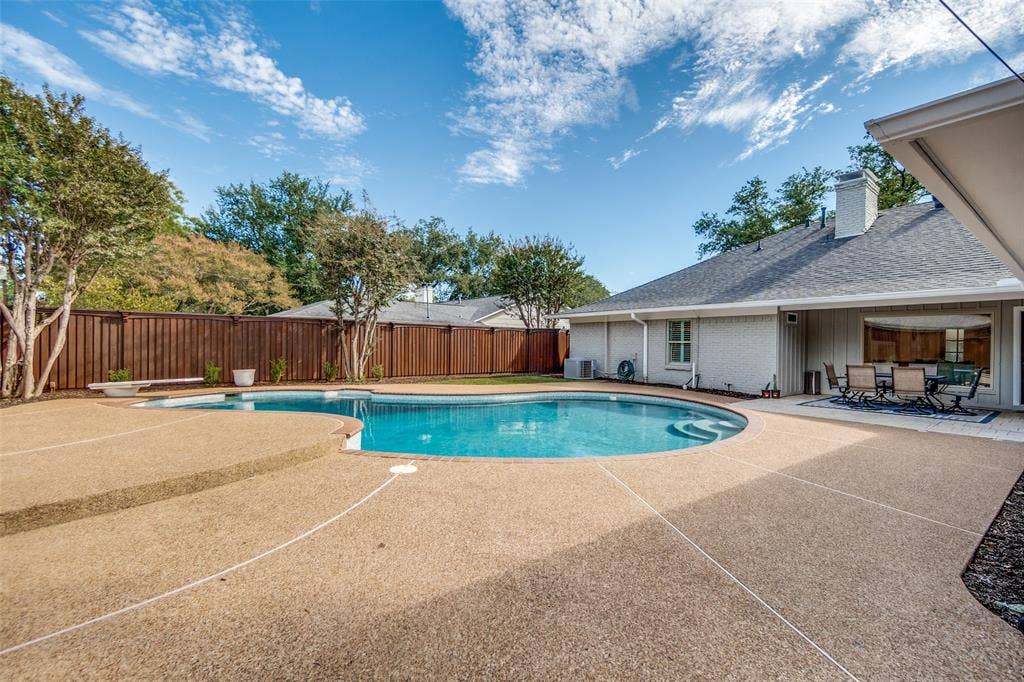 5009 Harvest Hill Road, Dallas, TX 75244