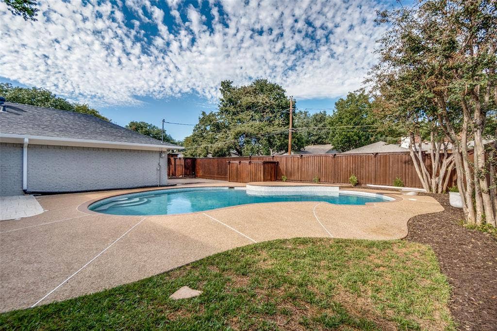 5009 Harvest Hill Road, Dallas, TX 75244