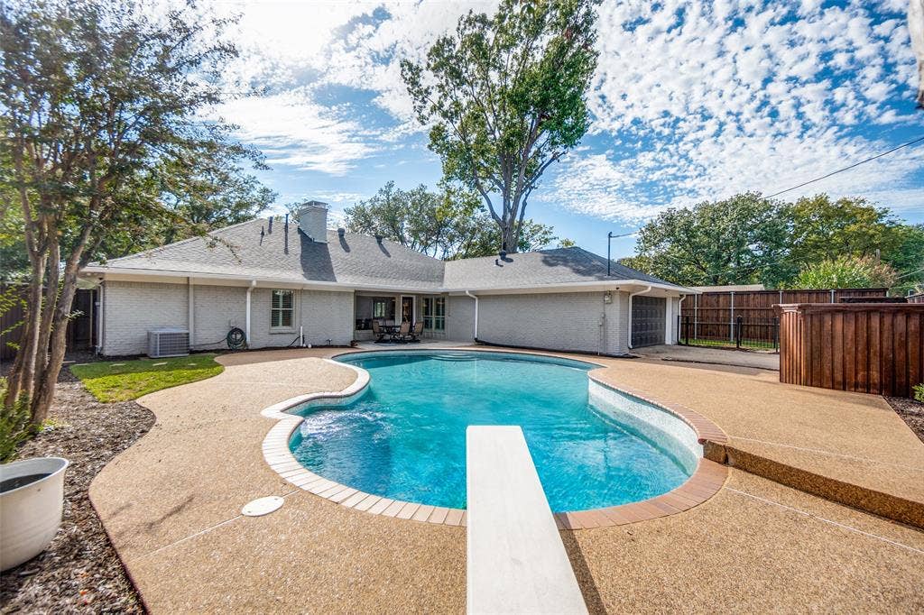 5009 Harvest Hill Road, Dallas, TX 75244