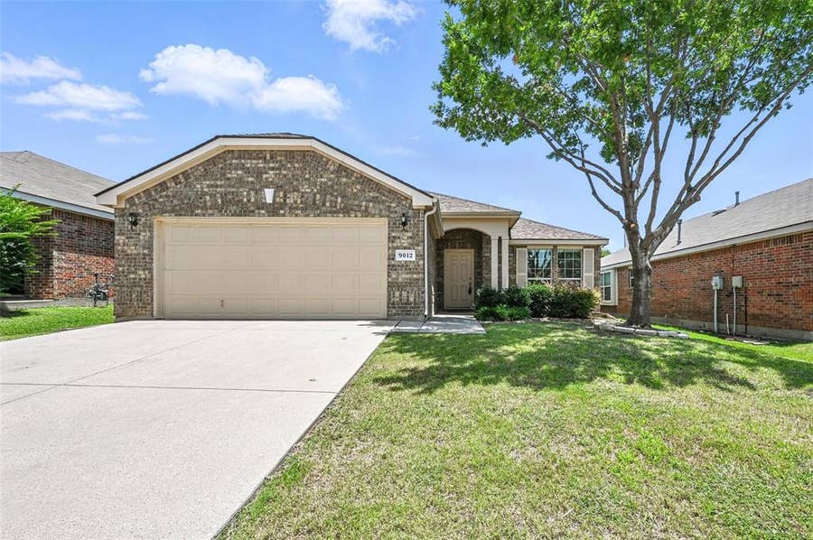 Property photo for 9012 Heartwood Drive, Fort Worth, TX