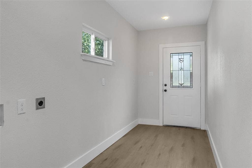 1406 Arizona Avenue, Dallas, TX 75216