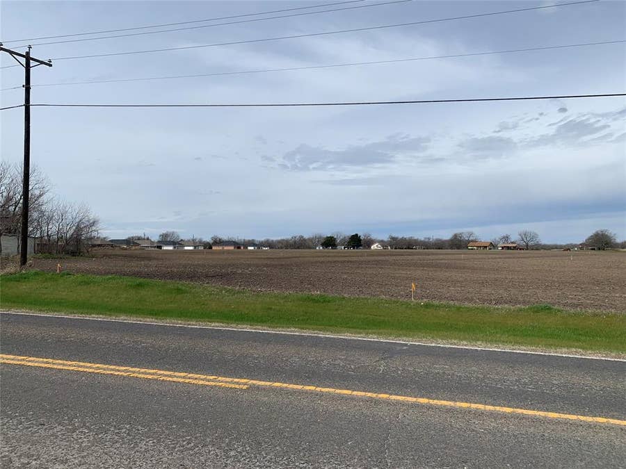 Property photo for 5541 Fm 879, Garrett, TX