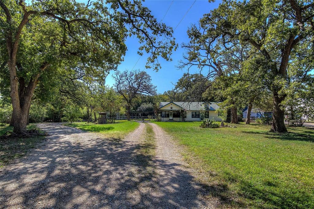 6402 Joe Ramsey Boulevard S, Greenville, TX 75402 6402 Joe Ramsey Boulevard S, Greenville, TX 75402