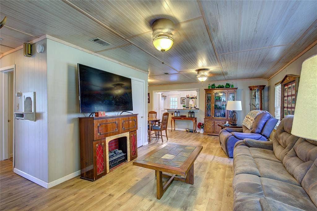 6402 Joe Ramsey Boulevard S, Greenville, TX 75402 6402 Joe Ramsey Boulevard S, Greenville, TX 75402
