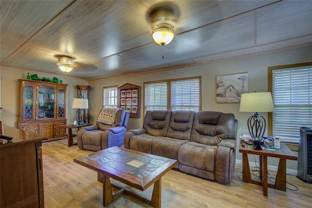 6402 Joe Ramsey Boulevard S, Greenville, TX 75402 6402 Joe Ramsey Boulevard S, Greenville, TX 75402