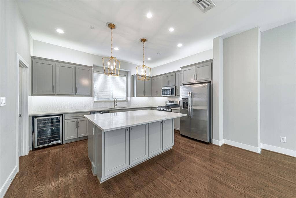 4910 Live Oak Street, #4, Dallas, TX 75206 4910 Live Oak Street, #4, Dallas, TX 75206