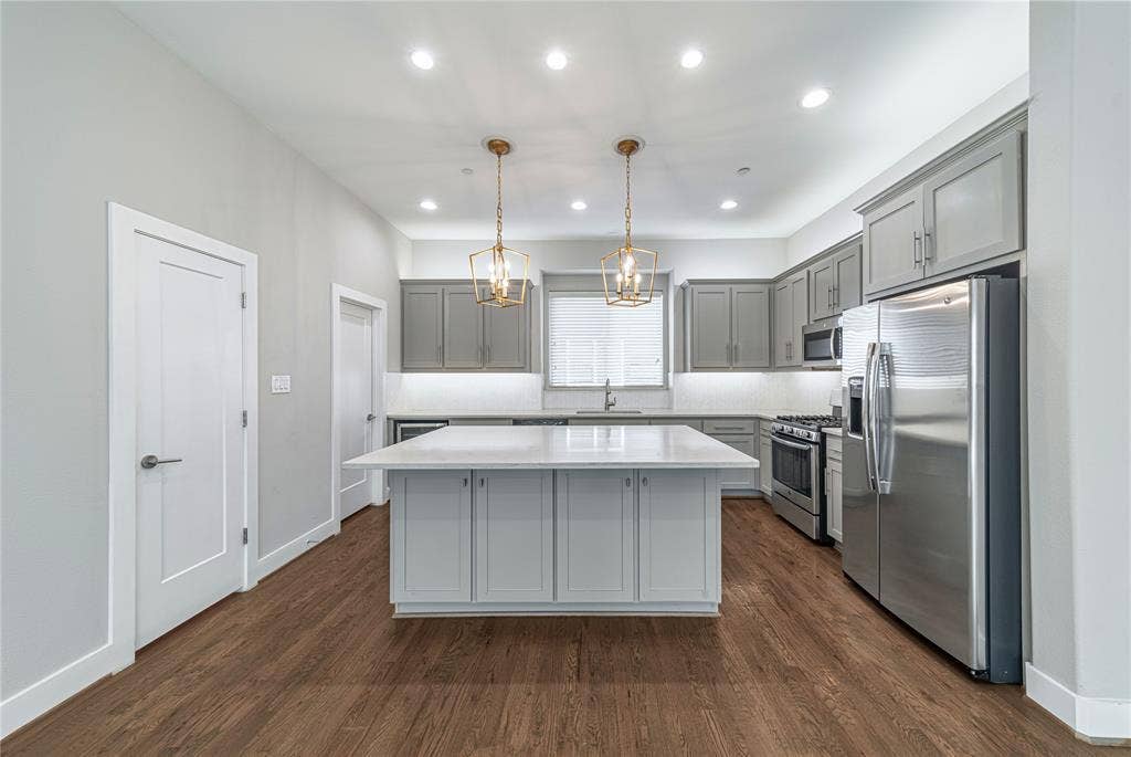 4910 Live Oak Street, #4, Dallas, TX 75206 4910 Live Oak Street, #4, Dallas, TX 75206