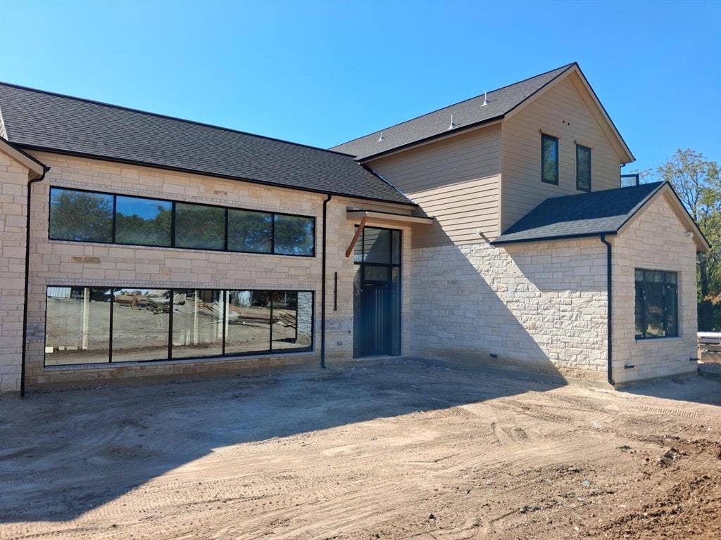 2238 Southern Oaks Drive, Cedar Hill, TX 75104 2238 Southern Oaks Drive, Cedar Hill, TX 75104