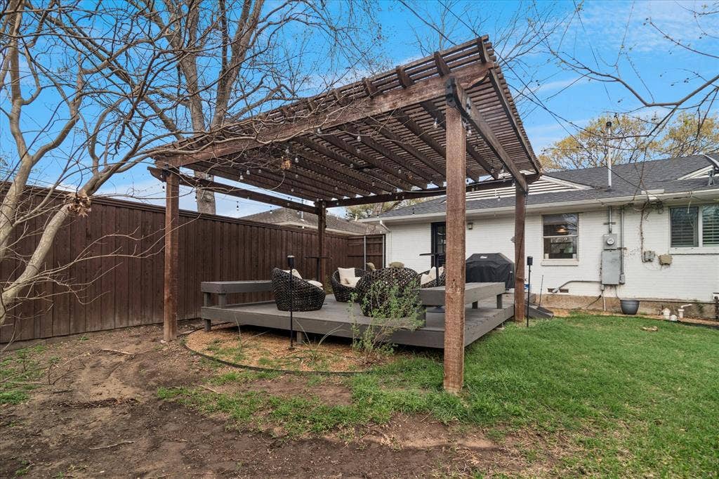 11631 Saxon Street, Dallas, TX 75218 11631 Saxon Street, Dallas, TX 75218