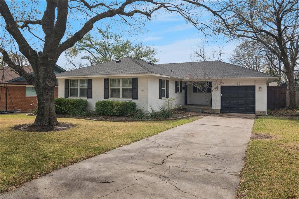 11631 Saxon Street, Dallas, TX 75218 11631 Saxon Street, Dallas, TX 75218