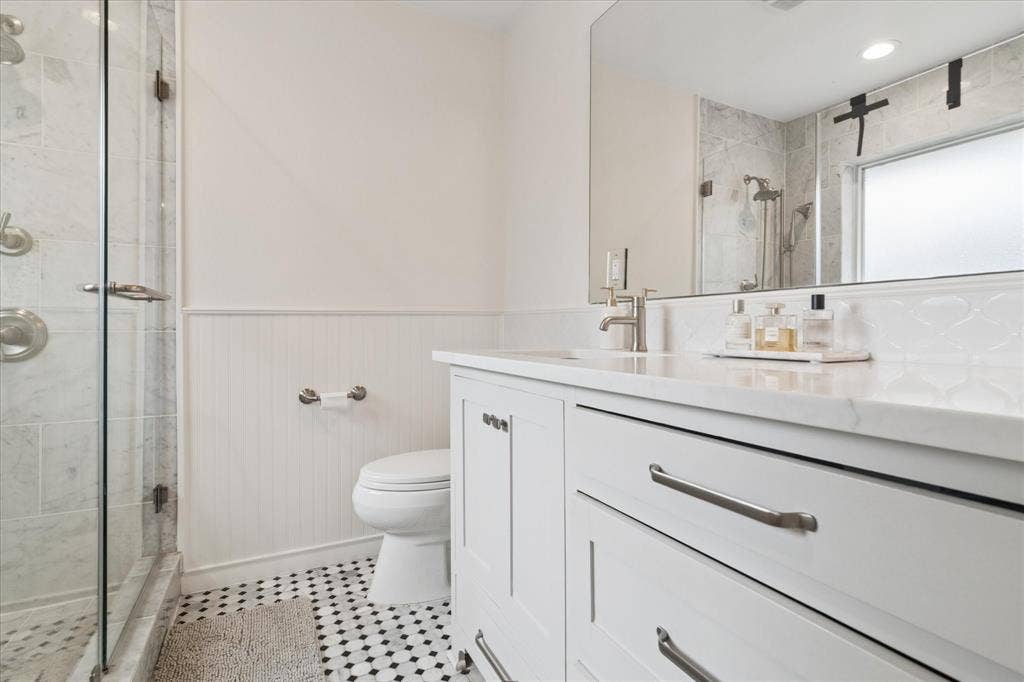 11631 Saxon Street, Dallas, TX 75218 11631 Saxon Street, Dallas, TX 75218