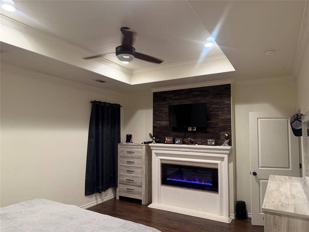 5022 Guadalupe Court, Granbury, TX 76048 5022 Guadalupe Court, Granbury, TX 76048