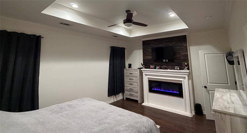 5022 Guadalupe Court, Granbury, TX 76048 5022 Guadalupe Court, Granbury, TX 76048