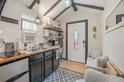 Vaulted ceiling with beams