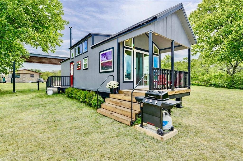 Cast N' Cork Casita