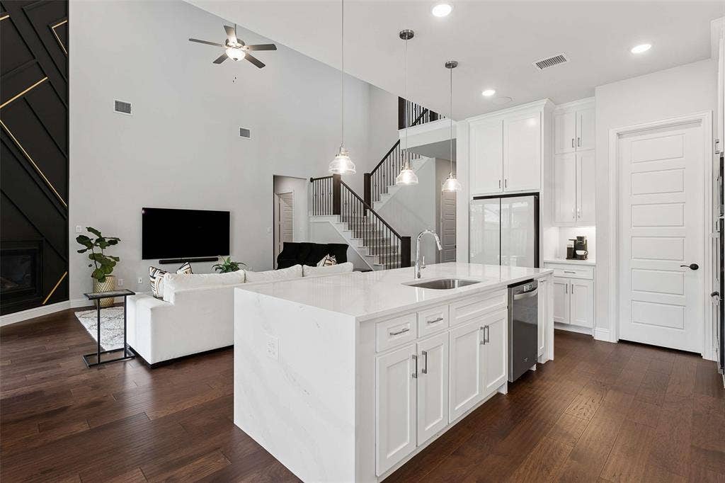 1843 Hollyhock Drive, Celina, TX 75009
