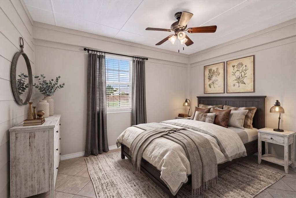 204 Bounding Main Street, Gun Barrel City, TX 75156 Addition Bedroom virtually staged to show potential