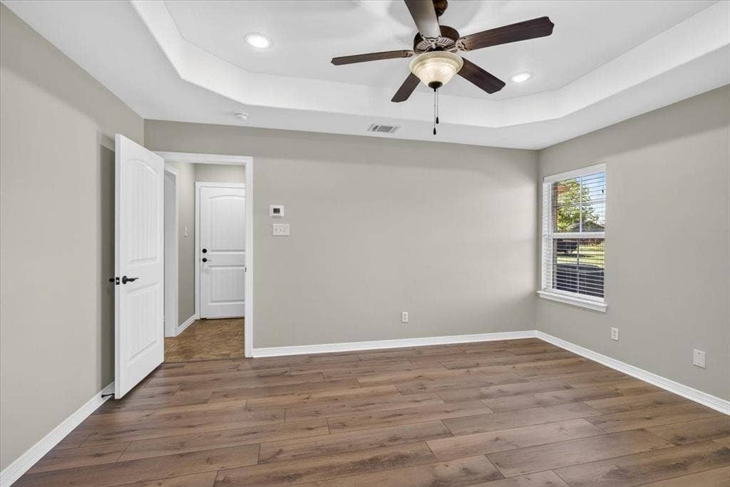 204 Bounding Main Street, Gun Barrel City, TX 75156 204 Bounding Main Street, Gun Barrel City, TX 75156