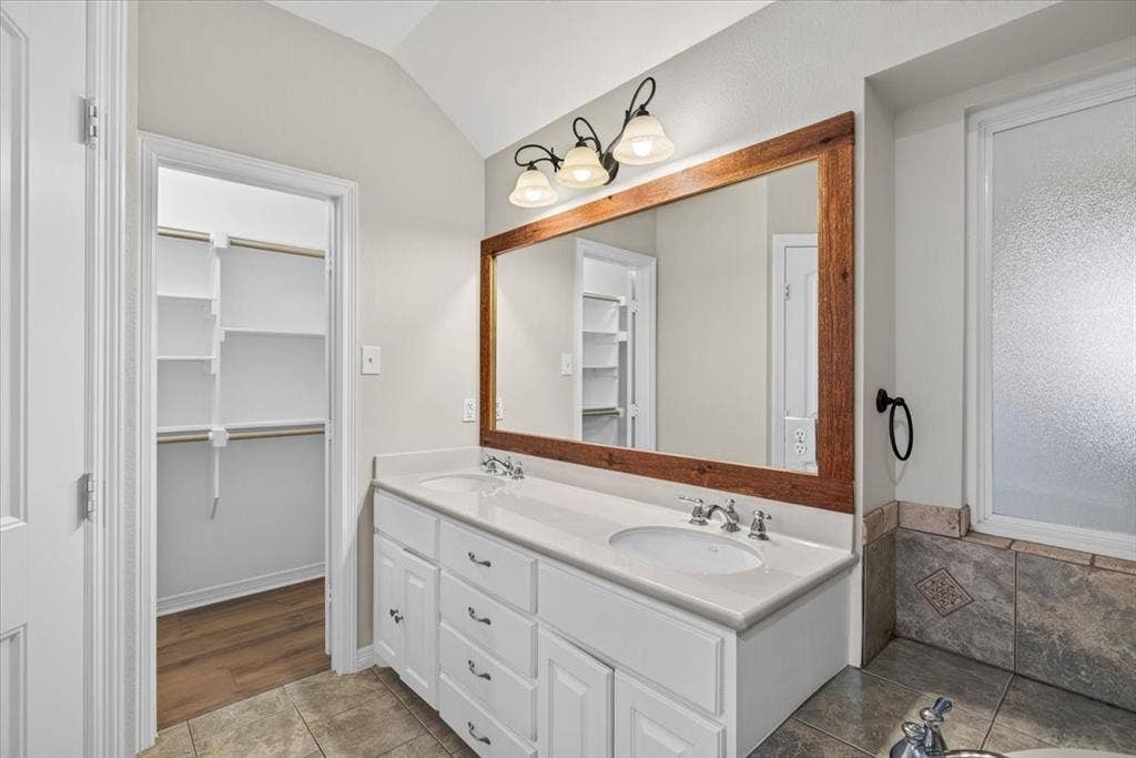 204 Bounding Main Street, Gun Barrel City, TX 75156 204 Bounding Main Street, Gun Barrel City, TX 75156
