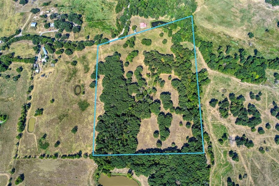 Property photo for 5010 County Road 3110, Campbell, TX