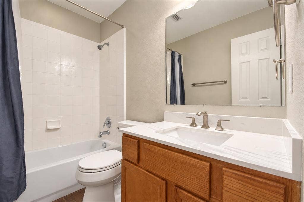 6316 Lakewood Drive, Sachse, TX 75048 6316 Lakewood Drive, Sachse, TX 75048