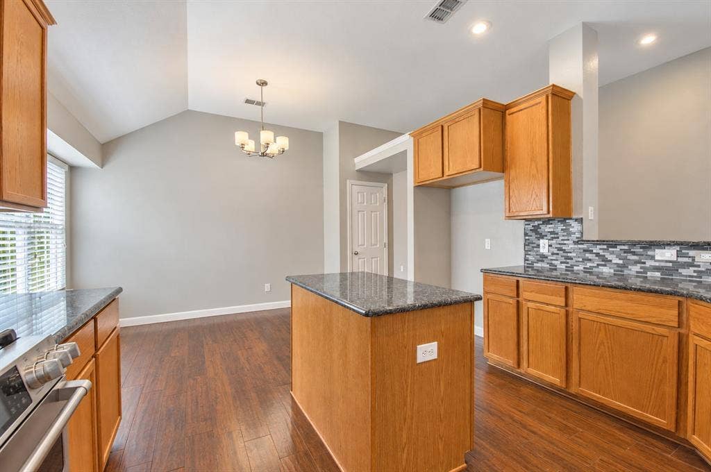 6316 Lakewood Drive, Sachse, TX 75048 6316 Lakewood Drive, Sachse, TX 75048