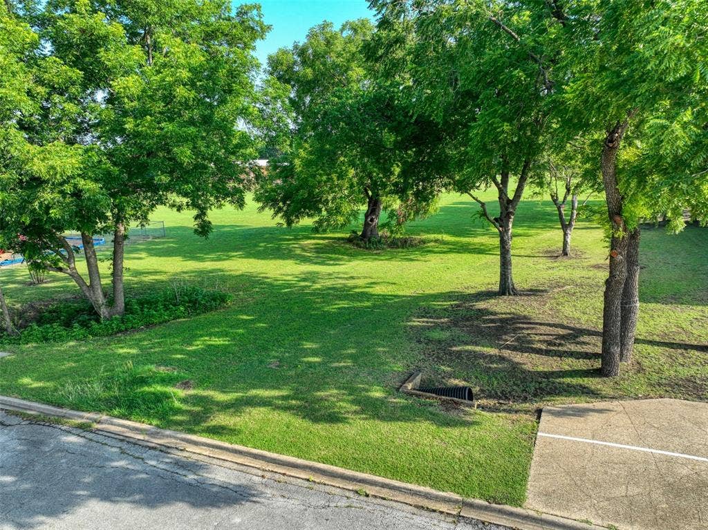723 E Main Street, Lancaster, TX 75146 723 E Main Street, Lancaster, TX 75146