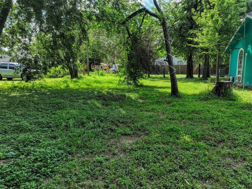 3907 Agnes Street, Dallas, TX 75210 3907 Agnes Street, Dallas, TX 75210