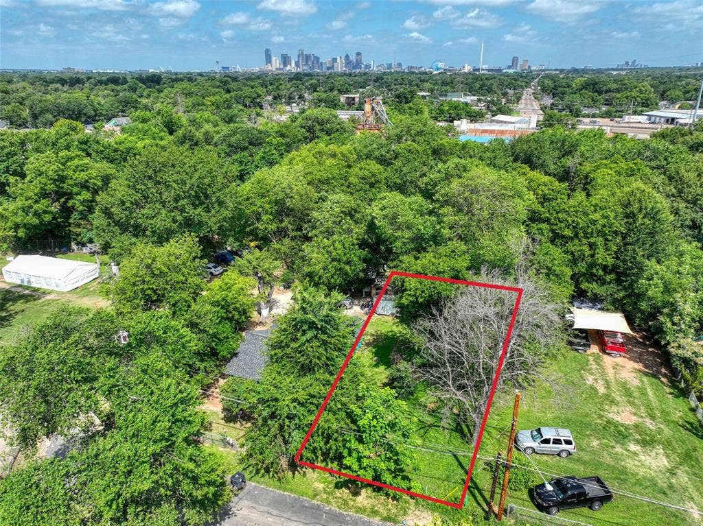 3907 Agnes Street, Dallas, TX 75210 3907 Agnes Street, Dallas, TX 75210