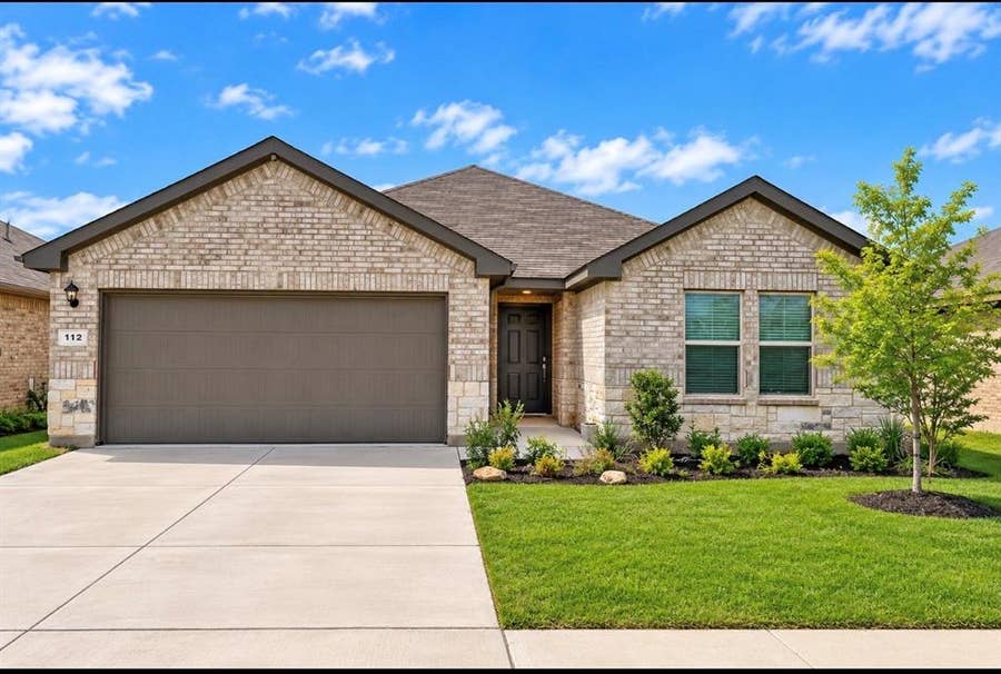 Property photo for 112 Piping Rock Drive, Fort Worth, TX