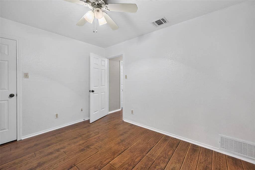 1237 STONEWALL Street, Garland, TX 75043 1237 STONEWALL Street, Garland, TX 75043