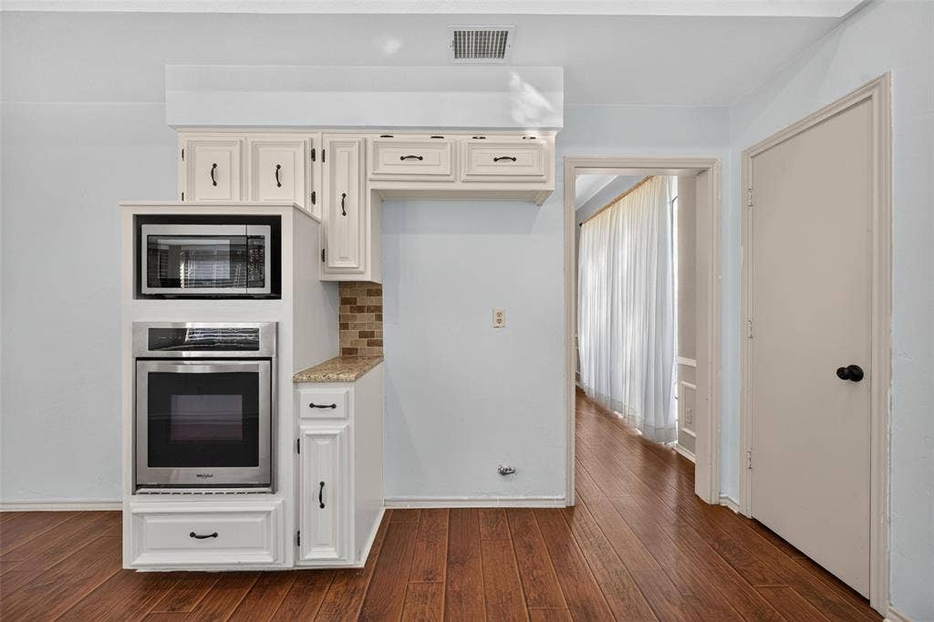 1237 STONEWALL Street, Garland, TX 75043 1237 STONEWALL Street, Garland, TX 75043
