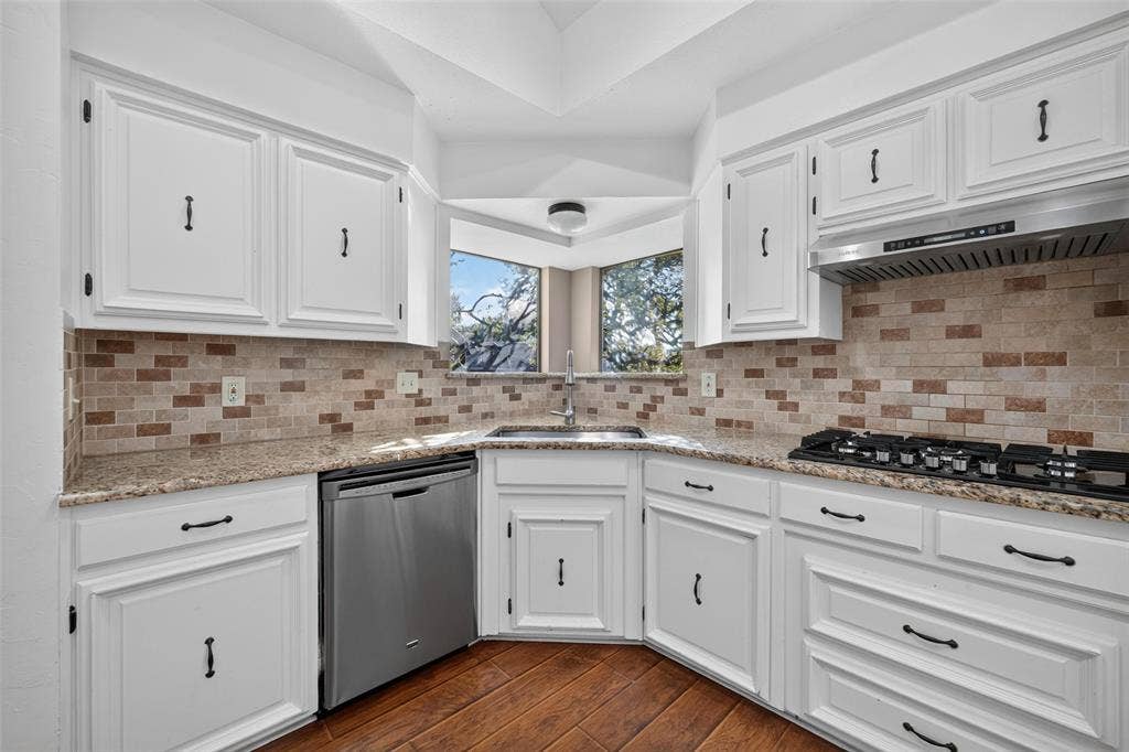 1237 STONEWALL Street, Garland, TX 75043 1237 STONEWALL Street, Garland, TX 75043