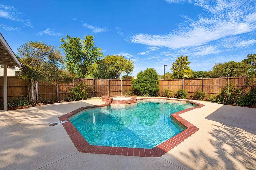1237 STONEWALL Street, Garland, TX 75043 1237 STONEWALL Street, Garland, TX 75043