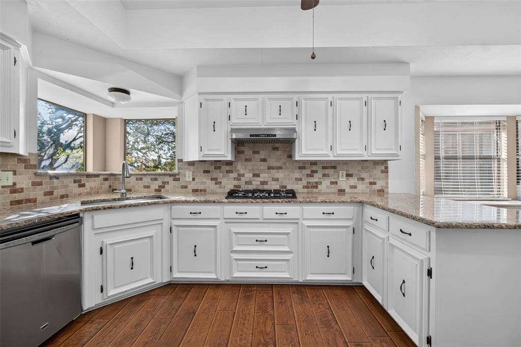 1237 STONEWALL Street, Garland, TX 75043 1237 STONEWALL Street, Garland, TX 75043