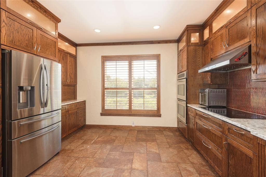 2801 Cascade Drive, Plano, TX 75025 2801 Cascade Drive, Plano, TX 75025