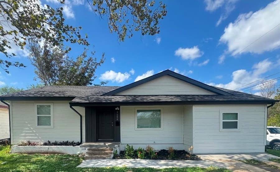 Property photo for 3600 Hatcher Street, Fort Worth, TX