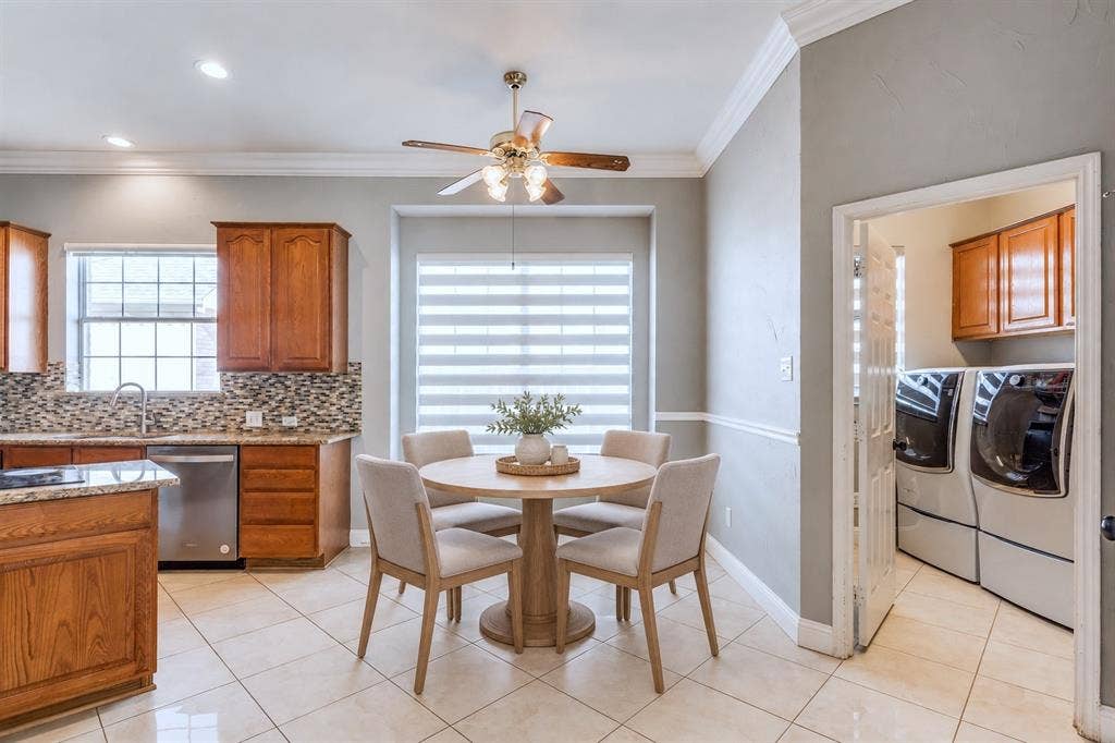 2913 Bellerive Drive, Plano, TX 75025 2913 Bellerive Drive, Plano, TX 75025