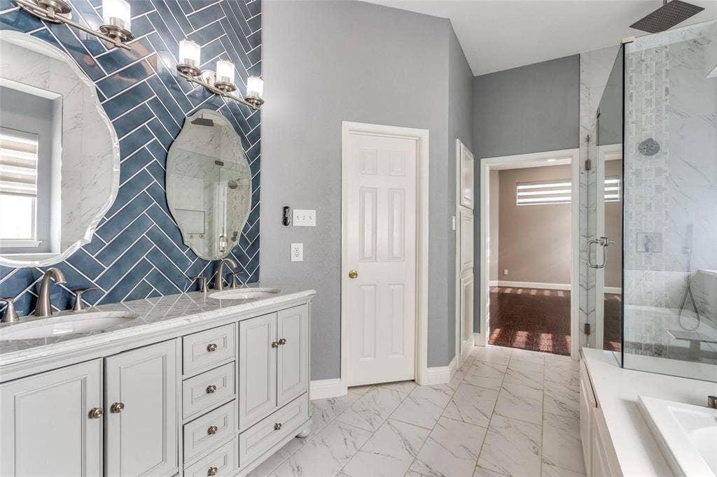 2913 Bellerive Drive, Plano, TX 75025 2913 Bellerive Drive, Plano, TX 75025