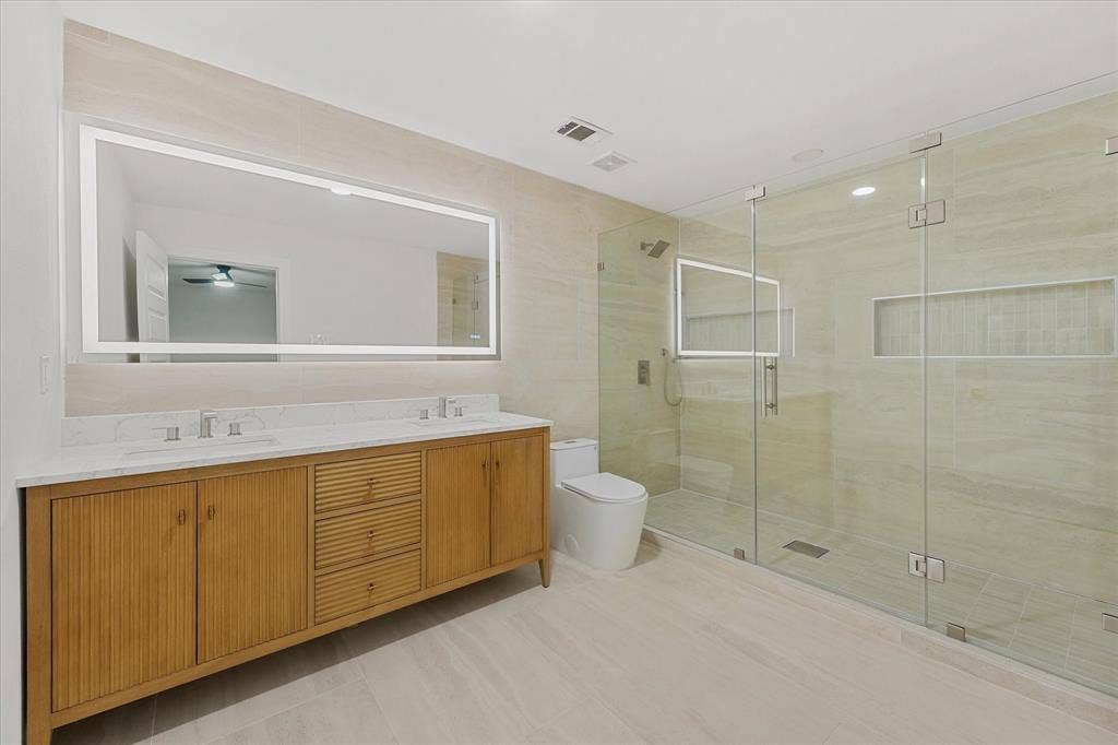 6727 Southpoint Drive, Dallas, TX 75248 6727 Southpoint Drive, Dallas, TX 75248