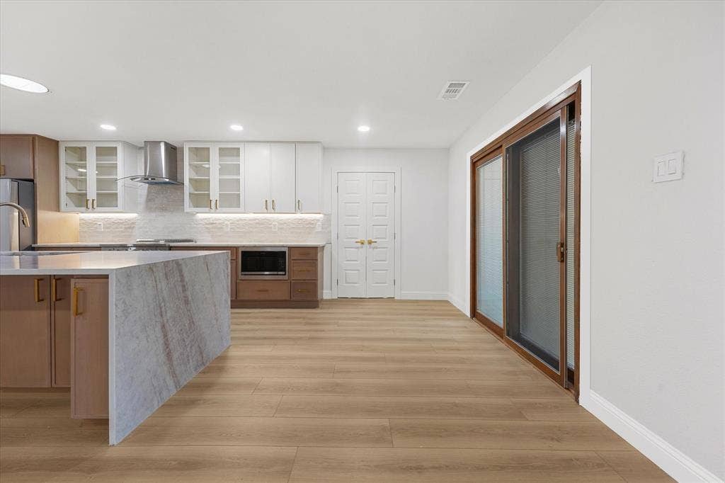 6727 Southpoint Drive, Dallas, TX 75248 6727 Southpoint Drive, Dallas, TX 75248