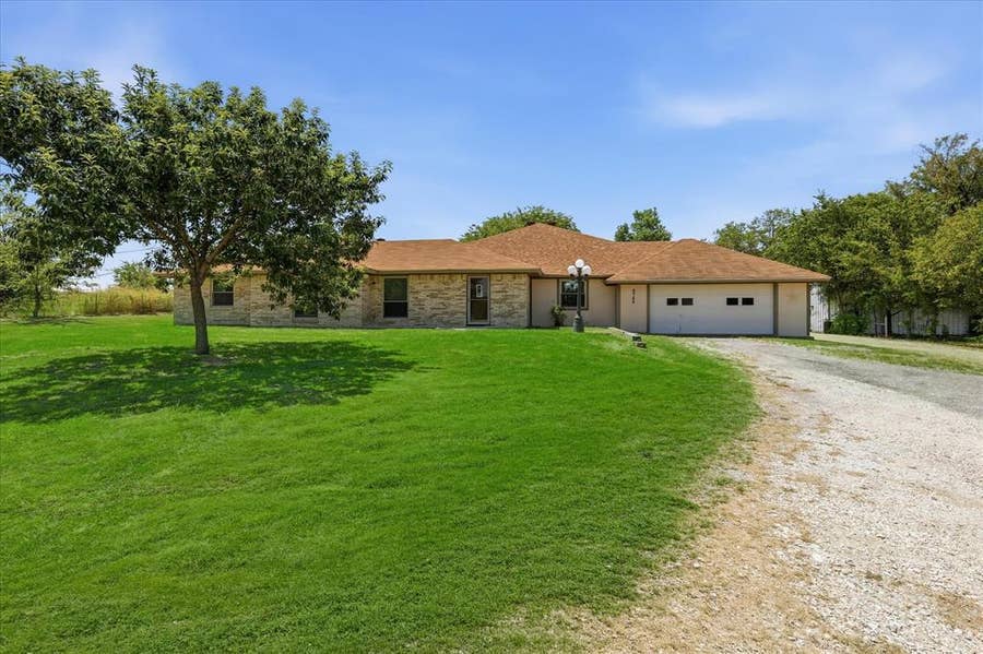 Property photo for 8766 Webb Road, Ponder, TX