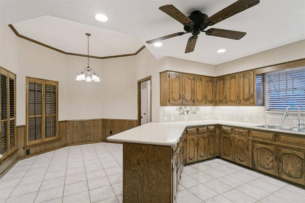 2404 Monmouth Court, Plano, TX 75075 Kitchen without staging
