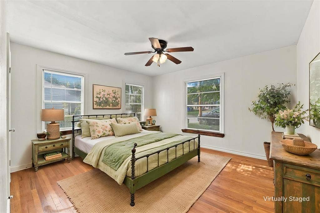 2108 Lyle Avenue, Waco, TX 76708 Unit A bedroom - virtually staged