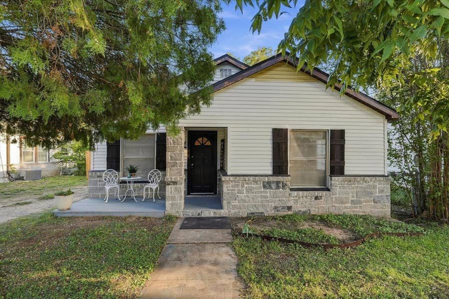 Property photo for 2108 Lyle Avenue, Waco, TX