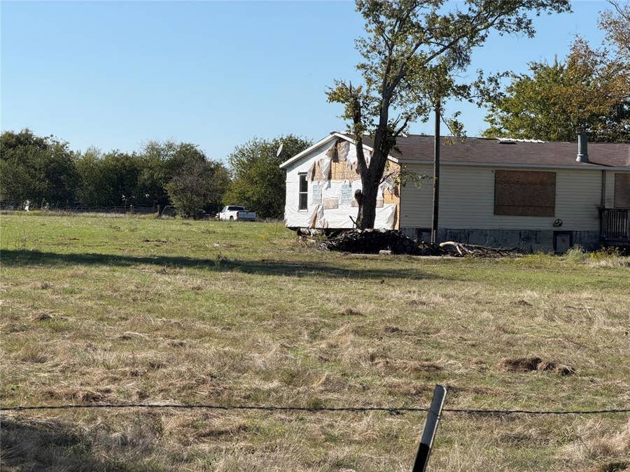 Property photo for 9601 1st Street, Joshua, TX