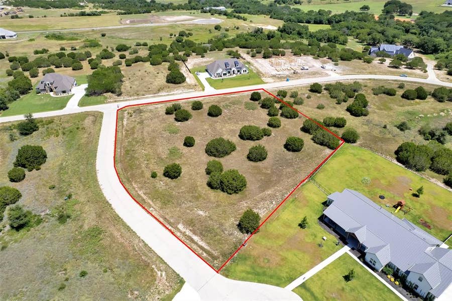 Property photo for 301 Elliott Court, Cresson, TX