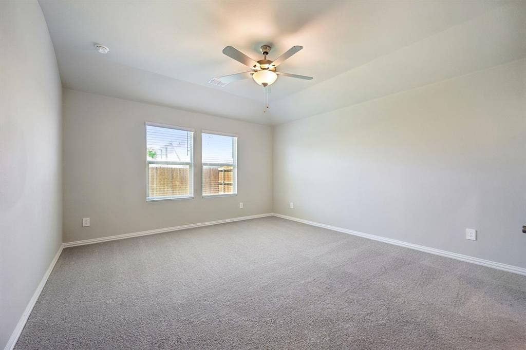 1628 Gardendale Hollow Lane, Anna, TX 75409 Photo is not of the actual home, but is an inspirational photo of builder’s model home and may depict options, furnishings, and/or decorator features that are not included.