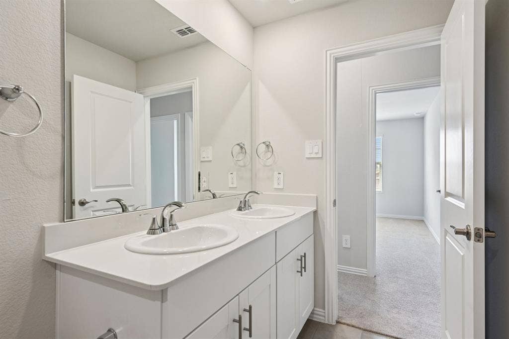 4120 Benbrook Drive, Farmersville, TX 75442 Photo is not of the actual home, but is an inspirational photo of builder’s model home and may depict options, furnishings, and/or decorator features that are not included.